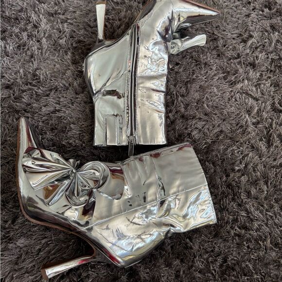 ✨ Sam Edelman Esmae 2 Pointed Toe Bootie – Silver Mirror sz 7 - Picture 2 of 13